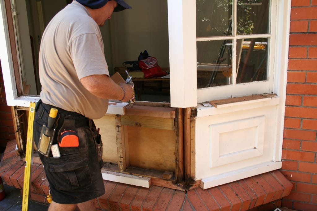 7 Signs You Need To Hire A Dry Rot Repair Contractor